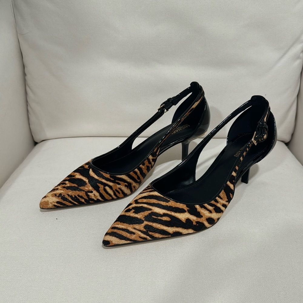 MICHAEL KORS ANIMAL PRINT KITTEN HEELS